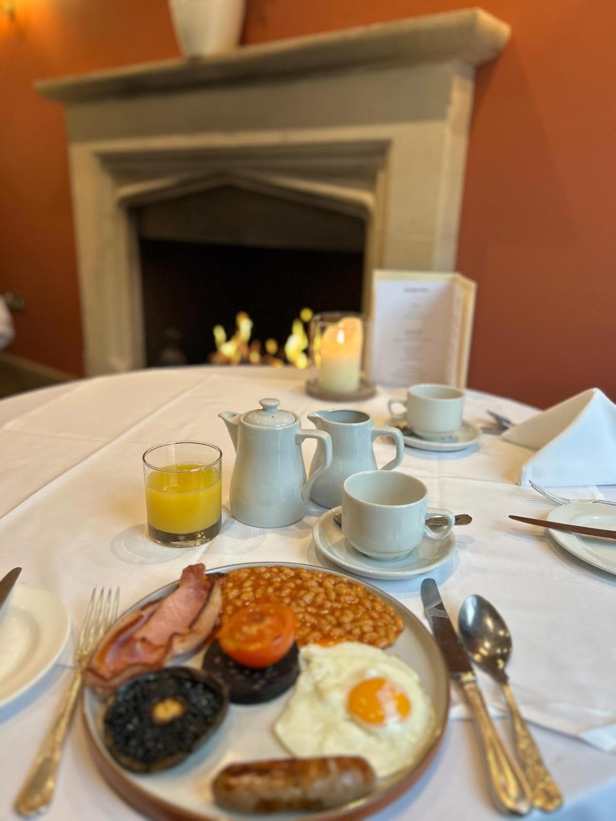 Bury St. Edmunds Ravenwood Hall Hotel المظهر الخارجي الصورة